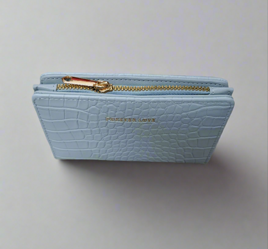 Bi-fold wallet ( blue color)