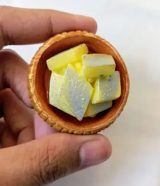 Kaju katli magnet