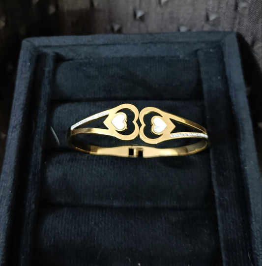 Anti tarnish bracelet