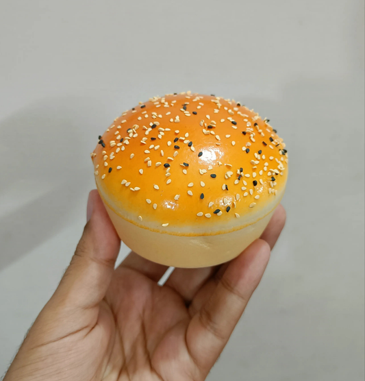 Burger bun shape magnet (1pc.)