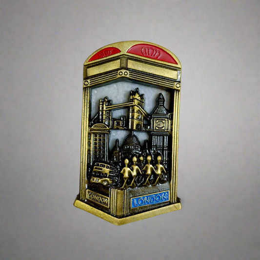 London souvenir magnet