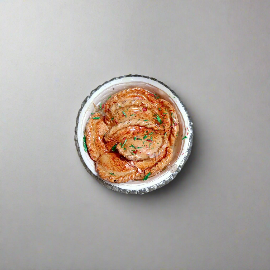 Gujiya magnet