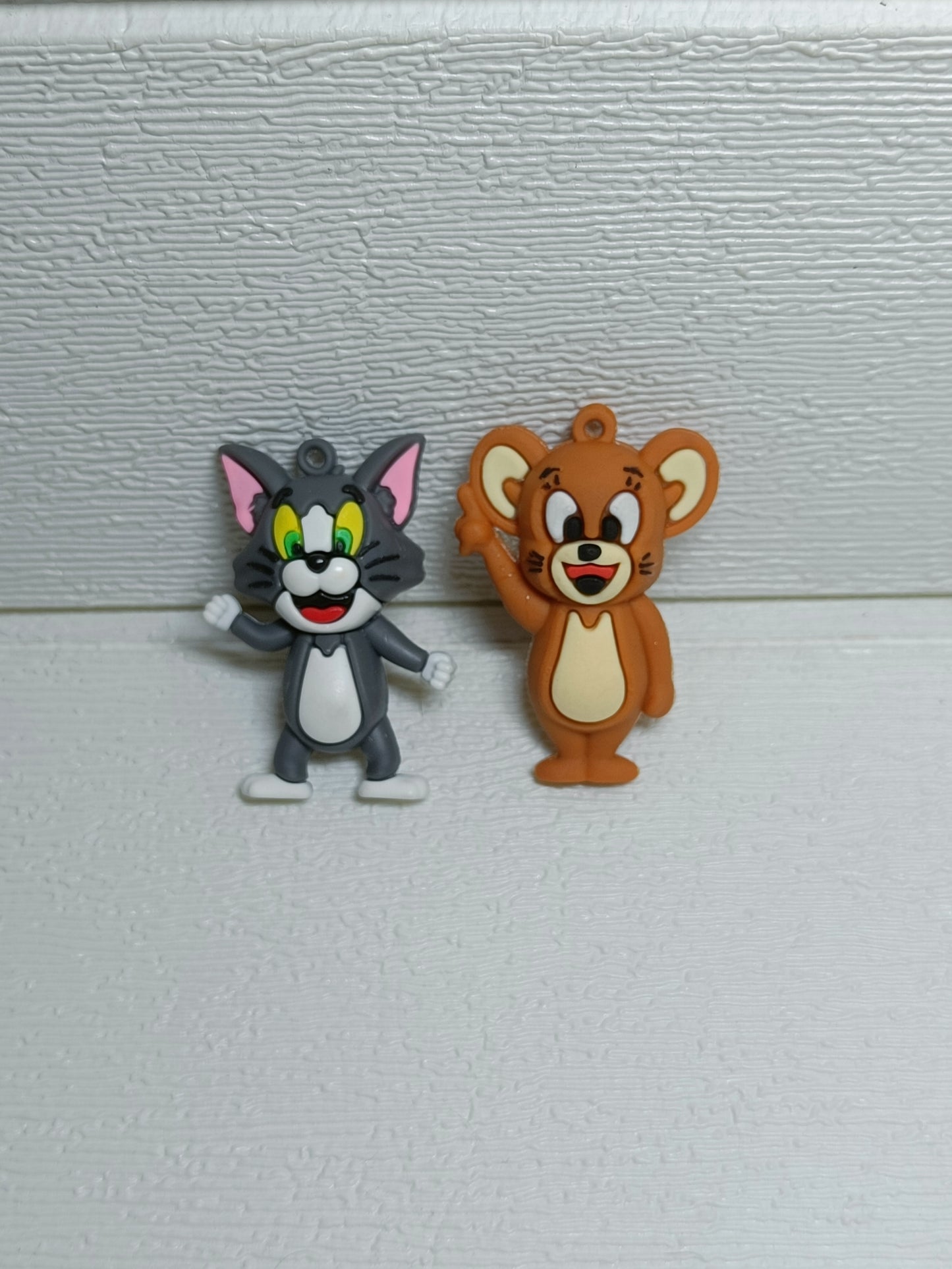 Tom and Jerry magnet (set of 2)