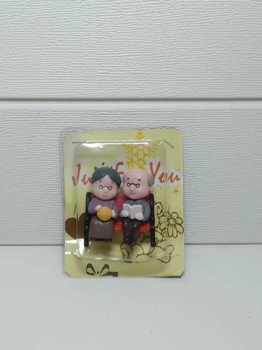 Old couple fridge magnet